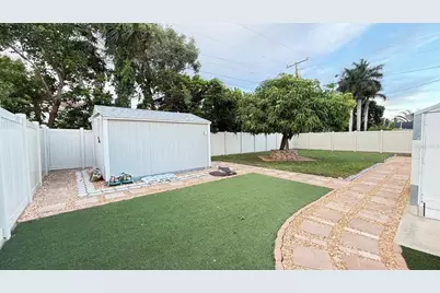 3107 Bayshore Gardens Parkway, Bradenton, FL 34207 - Photo 16