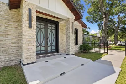 4710 W Bay View Avenue, Tampa, FL 33611 - Photo 16