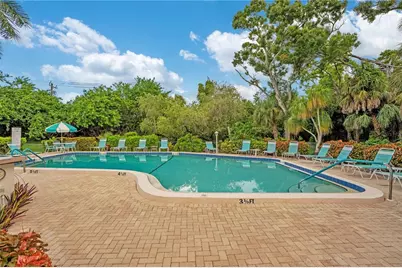 597 Lakeside Drive #205, Bradenton, FL 34210 - Photo 44
