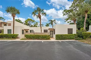 597 Lakeside Dr, Bradenton, FL 34210 - Photo 1