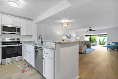 597 Lakeside Drive #205, Bradenton, FL 34210 - Photo 8