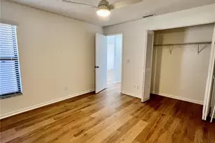 2132 Jo an Dr, Sarasota, FL 34231 - Photo 10