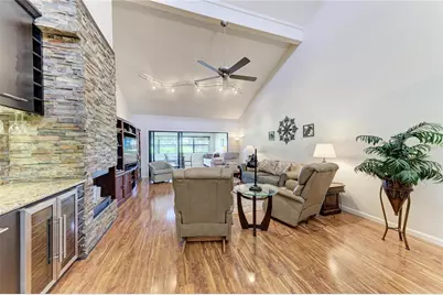 3403 Avenida Madera #B, Bradenton, FL 34210 - Photo 6