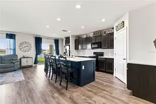 14961 Flowing Gold Dr, Bradenton, FL 34212 - Photo 10
