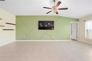 1423 Golden Glow Dr, Ruskin, FL 33570 - Photo 16