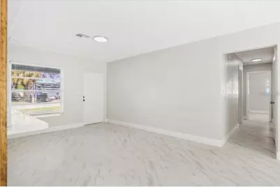 203 22nd Street NE, Bradenton, FL 34208 - Photo 8