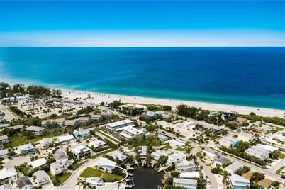 214 S Harbor Drive, Holmes Beach, FL 34217 - Photo 6
