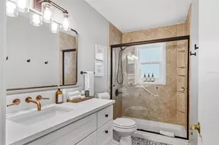 3137 Campbell St, Sarasota, FL 34231 - Photo 4
