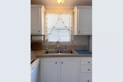 6904 Cortez Road W #10, Bradenton, FL 34210 - Photo 8