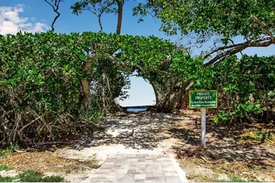 521 Forest Way, Longboat Key, FL 34228 - Photo 34