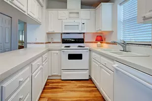 23 Siesta Cir W, Osprey, FL 34229 - Photo 20