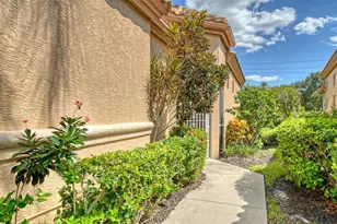 4060 Jardin Ln, Sarasota, FL 34238 - Photo 4