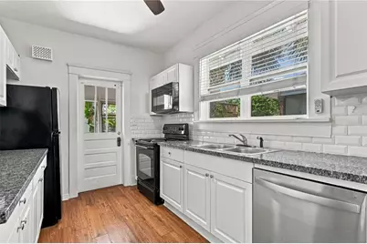 146 13th Avenue NE, Saint Petersburg, FL 33701 - Photo 8