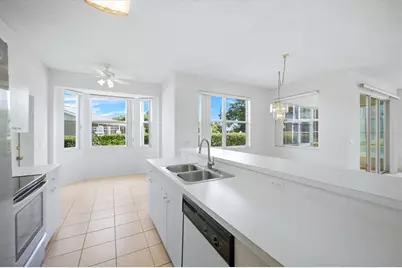 5056 Oak Run Drive, Sarasota, FL 34243 - Photo 14