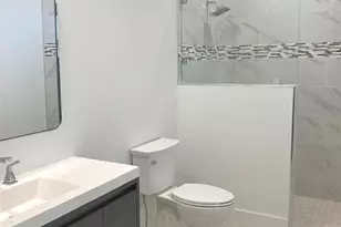 2110 Michele Dr, Sarasota, FL 34231 - Photo 50