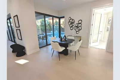 2110 Michele Drive, Sarasota, FL 34231 - Photo 12