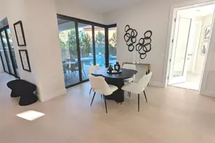 2110 Michele Dr, Sarasota, FL 34231 - Photo 12