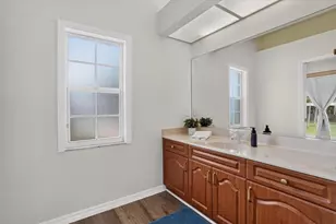 102 Brenda Ln, Nokomis, FL 34275 - Photo 24