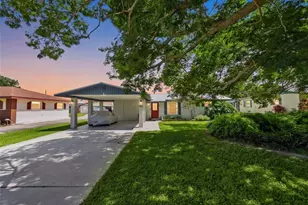 142 2nd Ave, Nokomis, FL 34275 - Photo 1