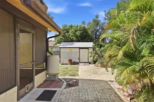 3280 Siesta Dr, Venice, FL 34293 - Photo 36