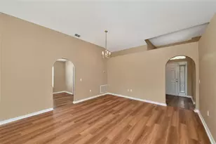 10919 Banyan Wood Way, Riverview, FL 33579 - Photo 6