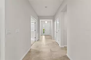 2924 Oriole Dr, Sarasota, FL 34243 - Photo 8