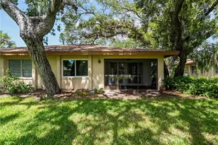 7113 Bright Creek Dr, Sarasota, FL 34231 - Photo 4
