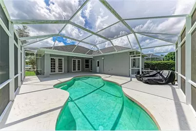 4315 73rd Terrace E, Sarasota, FL 34243 - Photo 48