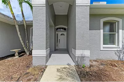 4315 73rd Terrace E, Sarasota, FL 34243 - Photo 4