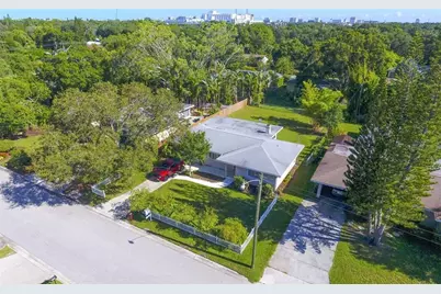 2141 Sunnyside Lane, Sarasota, FL 34239 - Photo 16