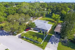 2141 Sunnyside Ln, Sarasota, FL 34239 - Photo 16