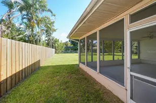 2141 Sunnyside Ln, Sarasota, FL 34239 - Photo 14