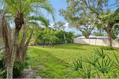 7324 Phillips Street, Sarasota, FL 34243 - Photo 54