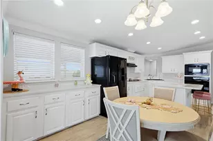 34 Bayview Dr, Bradenton, FL 34210 - Photo 18