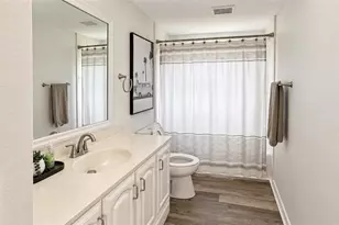 2343 Eugene St, Sarasota, FL 34231 - Photo 10