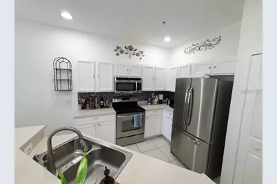 3936 Yellowstone Circle, Sarasota, FL 34233 - Photo 10