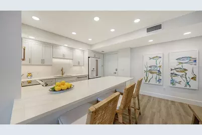 1212 Benjamin Franklin Drive #604, Sarasota, FL 34236 - Photo 14