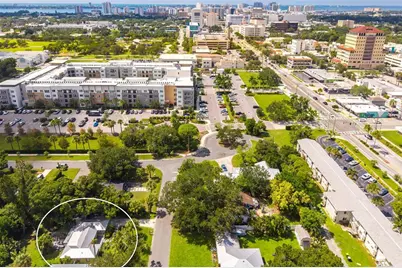 2316 Gull Lane, Sarasota, FL 34237 - Photo 4