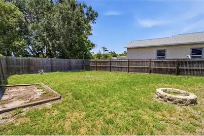5552 Crissman Drive N, Saint Petersburg, FL 33714 - Photo 26