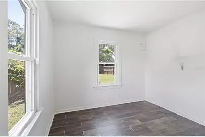 5552 Crissman Drive N, Saint Petersburg, FL 33714 - Photo 22