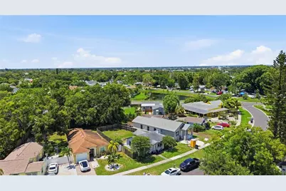 5552 Crissman Drive N, Saint Petersburg, FL 33714 - Photo 32