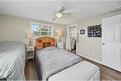412 Redwood Road, Venice, FL 34293 - Photo 12