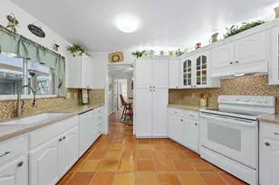 7963 N Leewynn Dr, Sarasota, FL 34240 - Photo 14