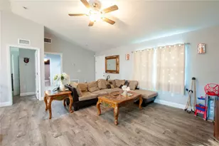 2422 SW Alice Ave, Arcadia, FL 34266 - Photo 8