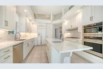 3617 Fair Oaks Place, Longboat Key, FL 34228 - Photo 20