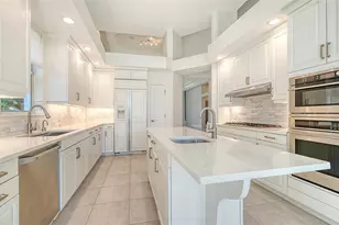 3617 Fair Oaks Pl, Longboat Key, FL 34228 - Photo 20