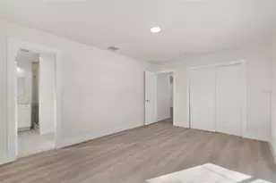 2352 Lorena Ln, Clearwater, FL 33765 - Photo 14