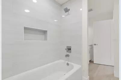 2352 Lorena Lane, Clearwater, FL 33765 - Photo 22