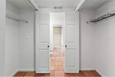 2375 Lakeside Mews #D2, Sarasota, FL 34235 - Photo 28