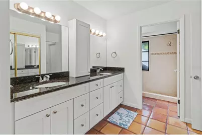 2375 Lakeside Mews #D2, Sarasota, FL 34235 - Photo 24